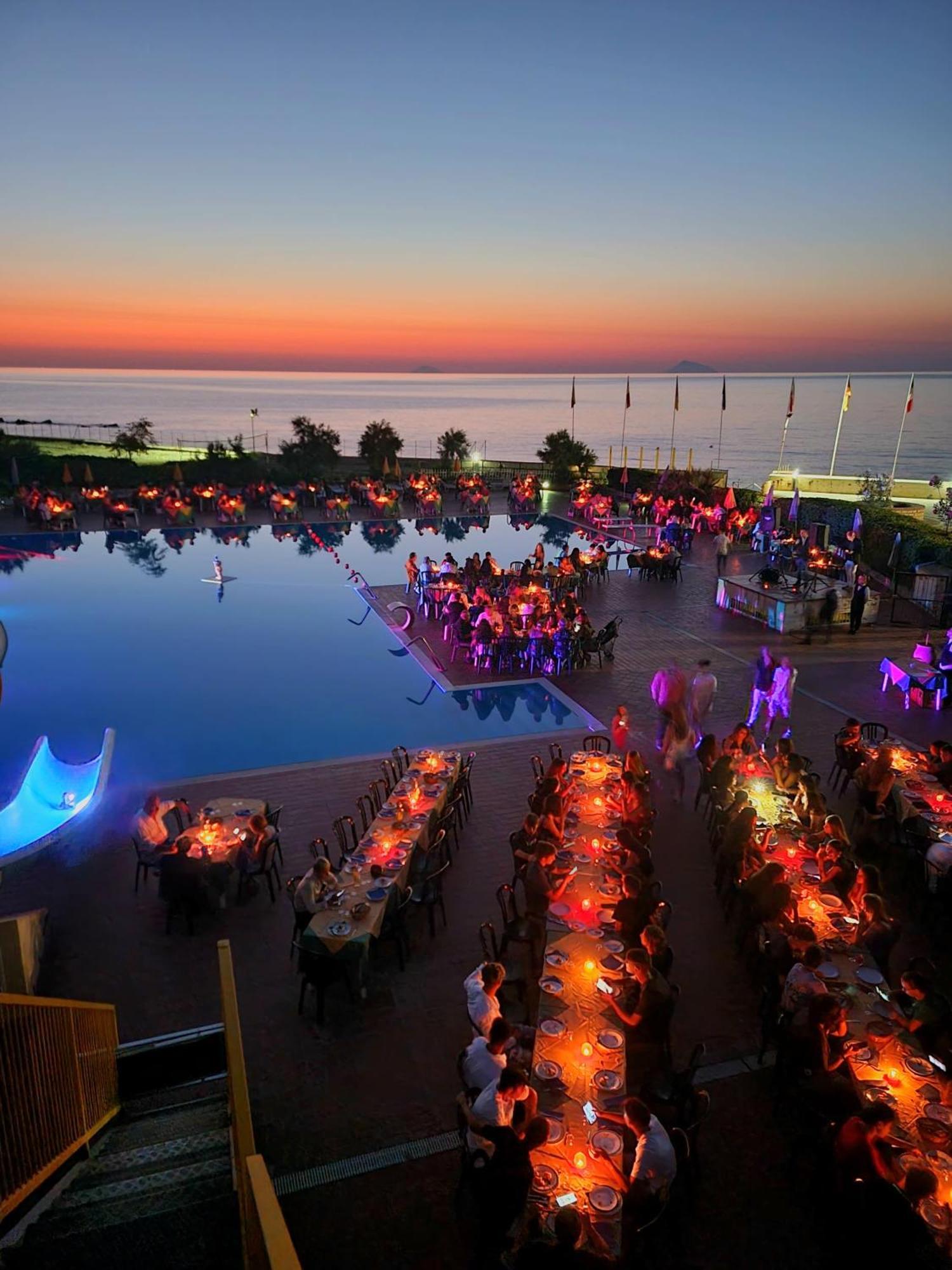 Villaggio Hotel Club Calanovellamare Piraino Exterior foto